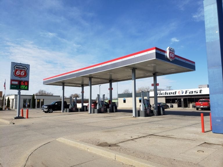 Gas Stations – Prairie Rose Sign & Canopy